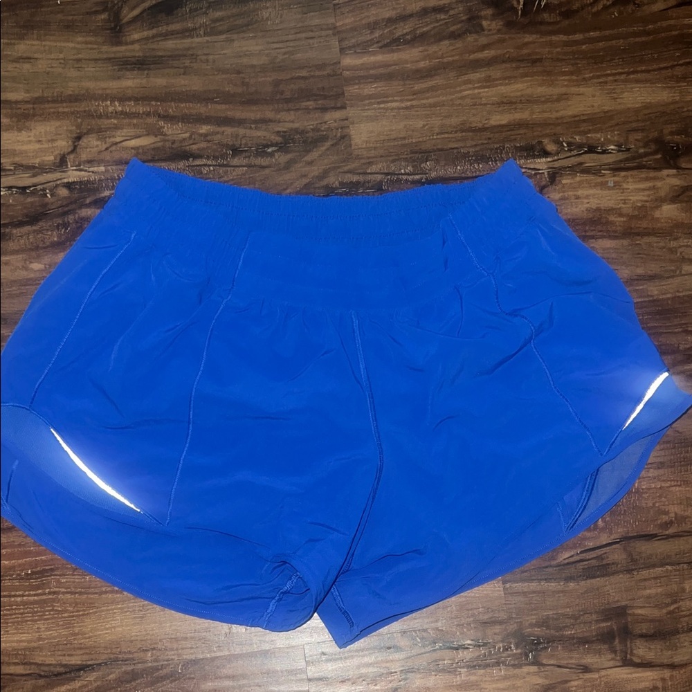 Lululemon hotty hot short